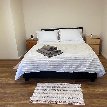 Single And Doubles Rooms Close To Central London Luaran gambar