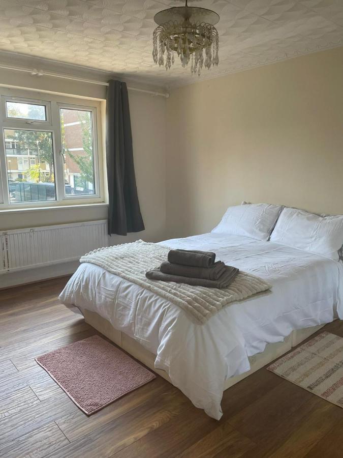 Single And Doubles Rooms Close To Central London Luaran gambar