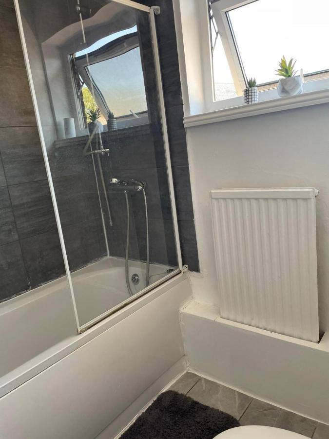 Single And Doubles Rooms Close To Central London Luaran gambar