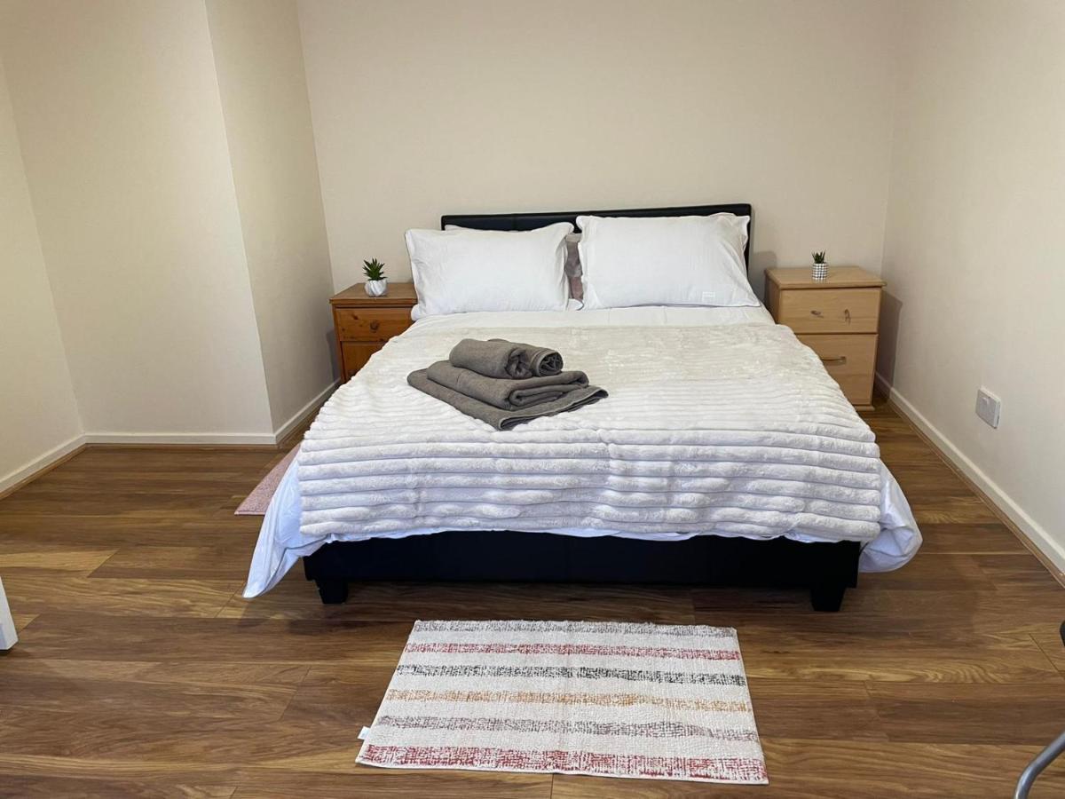 Single And Doubles Rooms Close To Central London Luaran gambar