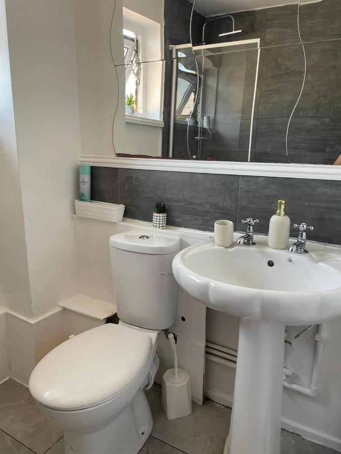 Single And Doubles Rooms Close To Central London Luaran gambar